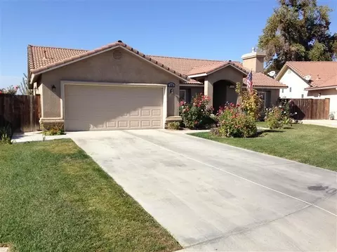 216 Asilomar Dr, Madera, CA 93637 photo 2