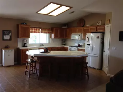 216 Asilomar Dr, Madera, CA 93637 photo 4