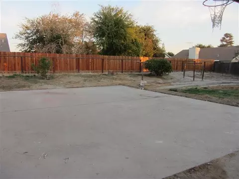 544 S Pacheco Dr, Kerman, CA 93630 photo 7