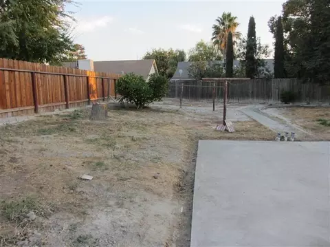 544 S Pacheco Dr, Kerman, CA 93630 photo 4