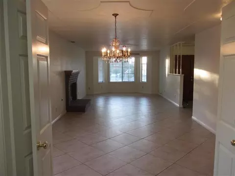 544 S Pacheco Dr, Kerman, CA 93630 photo 8