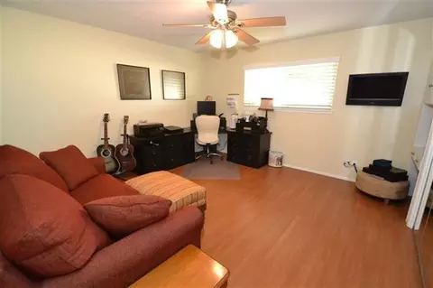 4105 E Perrin Rd, Clovis, CA 93619 photo 10