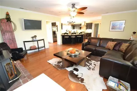 4105 E Perrin Rd, Clovis, CA 93619 photo 5