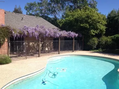 1238 E Sequoia Dr, Dinuba, CA 93618 photo 3