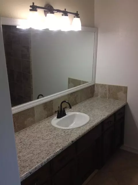 1238 E Sequoia Dr, Dinuba, CA 93618 photo 5