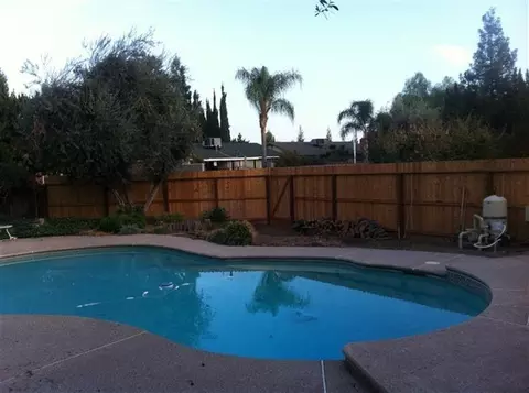 1238 E Sequoia Dr, Dinuba, CA 93618 photo 2