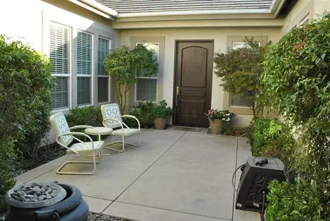 2742 Everglade Ave, Clovis, CA 93619 photo 5
