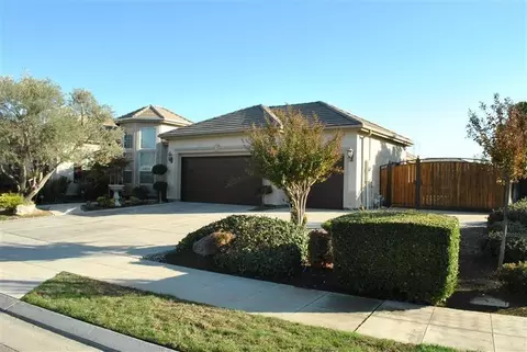 2742 Everglade Ave, Clovis, CA 93619 photo 2