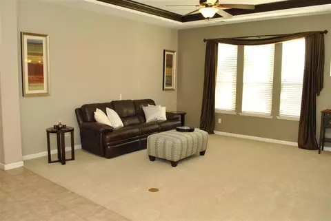 2742 Everglade Ave, Clovis, CA 93619 photo 9