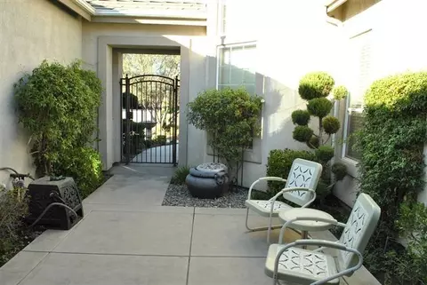 2742 Everglade Ave, Clovis, CA 93619 photo 6