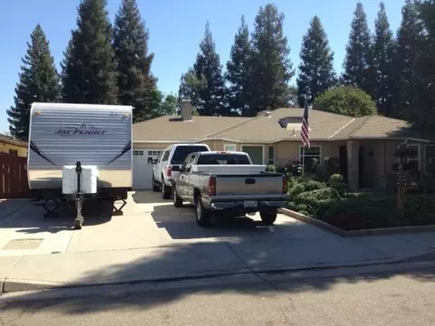 106 Post Ave, Sanger, CA 93657 photo 1