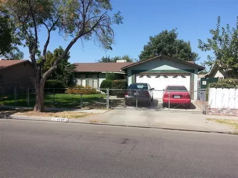 4749 E Garrett Ave, Fresno, CA 93725 photo 1