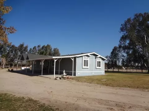 20546 W Central Ave, Kerman, CA 93630 photo 1