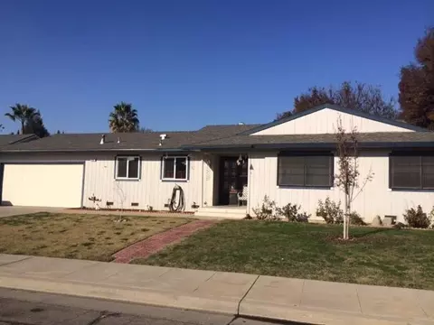 2067 Mitchell Ave, Clovis, CA 93611 photo 1