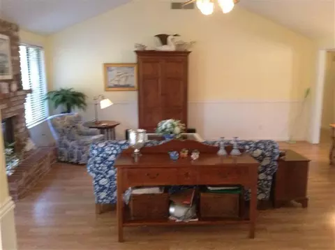 1759 Ash Ave, Clovis, CA 93611 photo 3