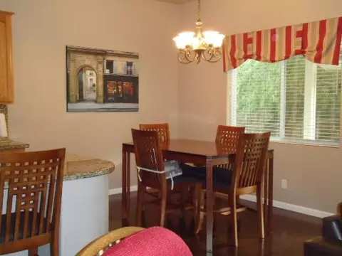 2846 Robinwood Ave, Clovis, CA 93611 photo 8
