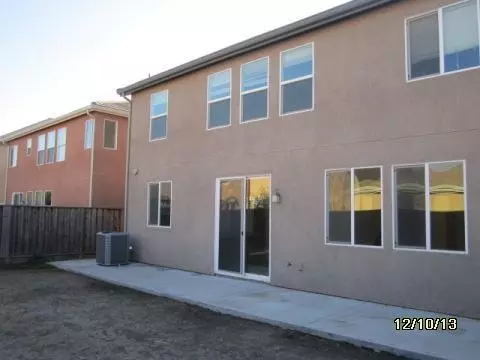 937 Papaya St, Madera, CA 93638 photo 4