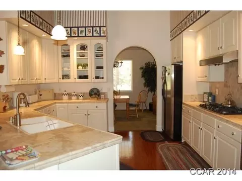2910 Valley View Dr, Arnold, CA 95223 photo 4