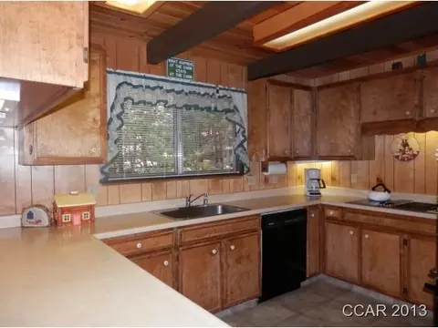378 Dean Way, Arnold, CA 95223 photo 2