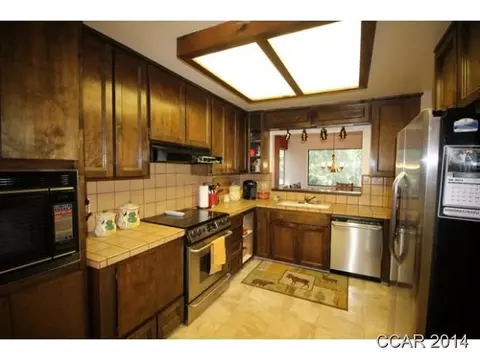 1160 Fairway Ct, Murphys, CA 95247 photo 3
