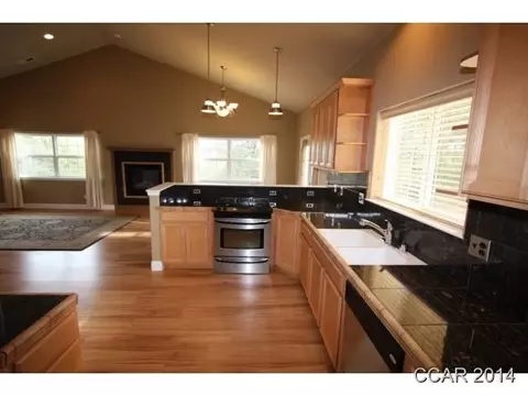 1380 Fairview Pl, Angels Camp, CA 95222 photo 7
