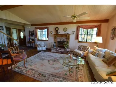 865 Larkspur, Murphys, CA 95247 photo 2