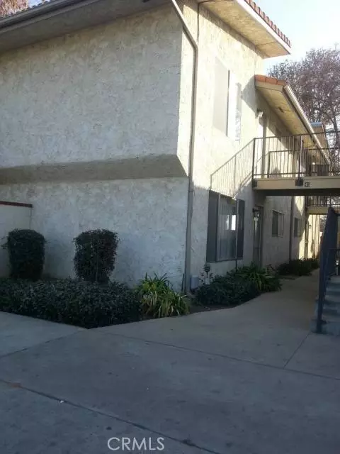 125 S Granada Dr #44, Madera, CA 93637 photo 1