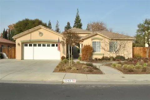 2243 Sierra Madre Ave, Clovis, CA 93611 photo 1