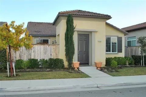 3920 Heritage Ave, Clovis, CA 93619 photo 2