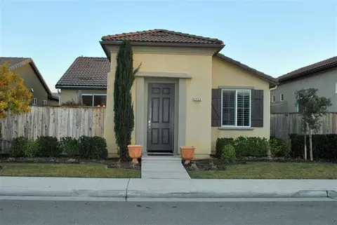 3920 Heritage Ave, Clovis, CA 93619 photo 1