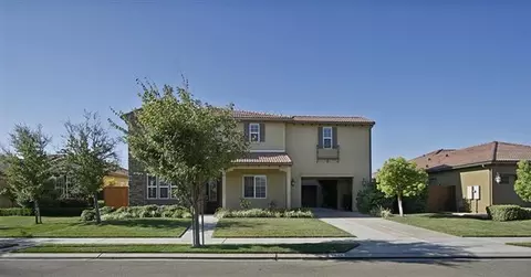 3228 Beverly Ave, Clovis, CA 93619 photo 1