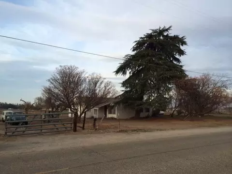 11254 E Shields, Sanger, CA 93657 photo 2