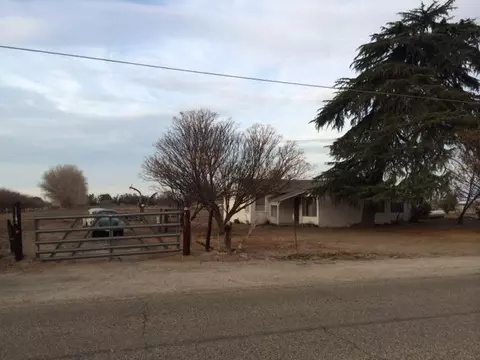 11254 E Shields, Sanger, CA 93657 photo 1