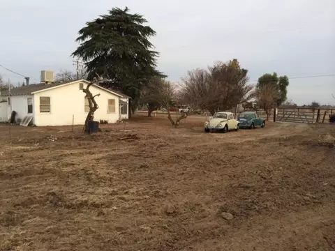 11254 E Shields, Sanger, CA 93657 photo 4