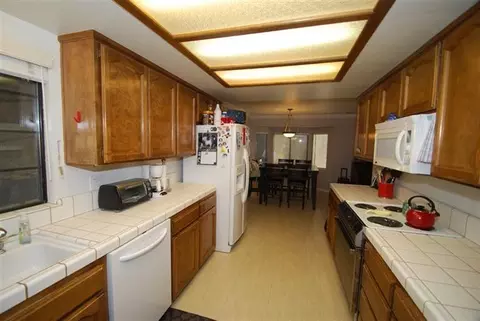 928 Holly Ave, Clovis, CA 93611 photo 8
