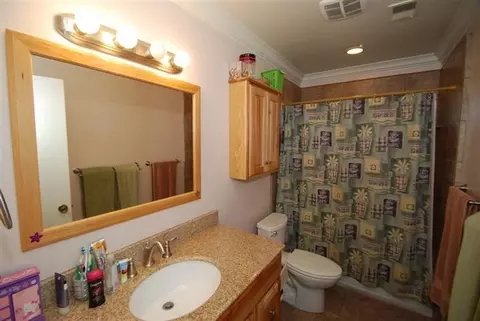 928 Holly Ave, Clovis, CA 93611 photo 10