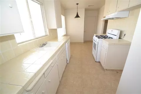3324 E Simpson Ave, Fresno, CA 93703 photo 4