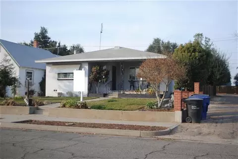2114 Webster St, Sanger, CA 93657 photo 2