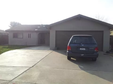 1334 Lucia Way, Madera, CA 93638 photo 1