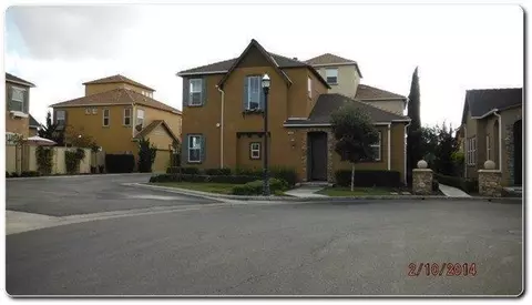 3886 N Trenton Ln, Clovis, CA 93619 photo 1