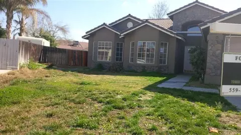 678 16th Ct, Kerman, CA 93630 photo 2