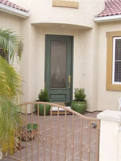 2383 Trenton Ave, Clovis, CA 93619 photo 2