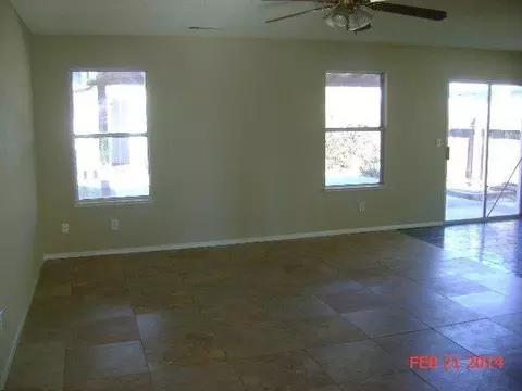 1715 Yip St, Firebaugh, CA 93622 photo 2
