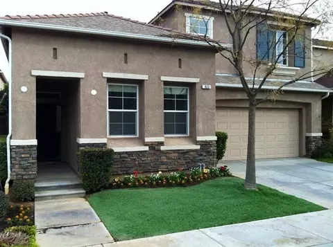 623 W Milano Ln, Clovis, CA 93619 photo 2