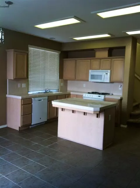623 W Milano Ln, Clovis, CA 93619 photo 7