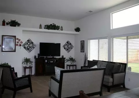 1136 Clara Ct, Fowler, CA 93625 photo 6