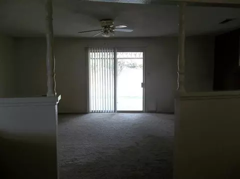 467 W Twain Ave, Clovis, CA 93612 photo 5
