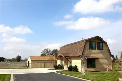 6393 N Indianola Ave, Clovis, CA 93619 photo 2