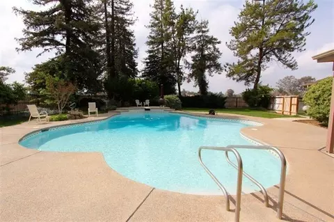 6393 N Indianola Ave, Clovis, CA 93619 photo 4