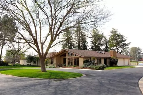 6393 N Indianola Ave, Clovis, CA 93619 photo 1